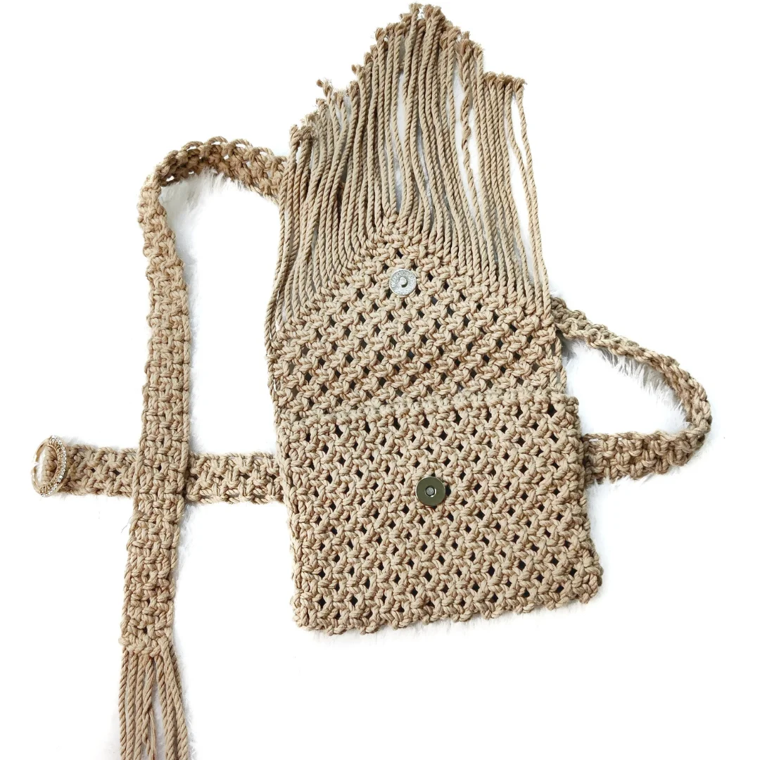macramebeltbagbrown3.webp